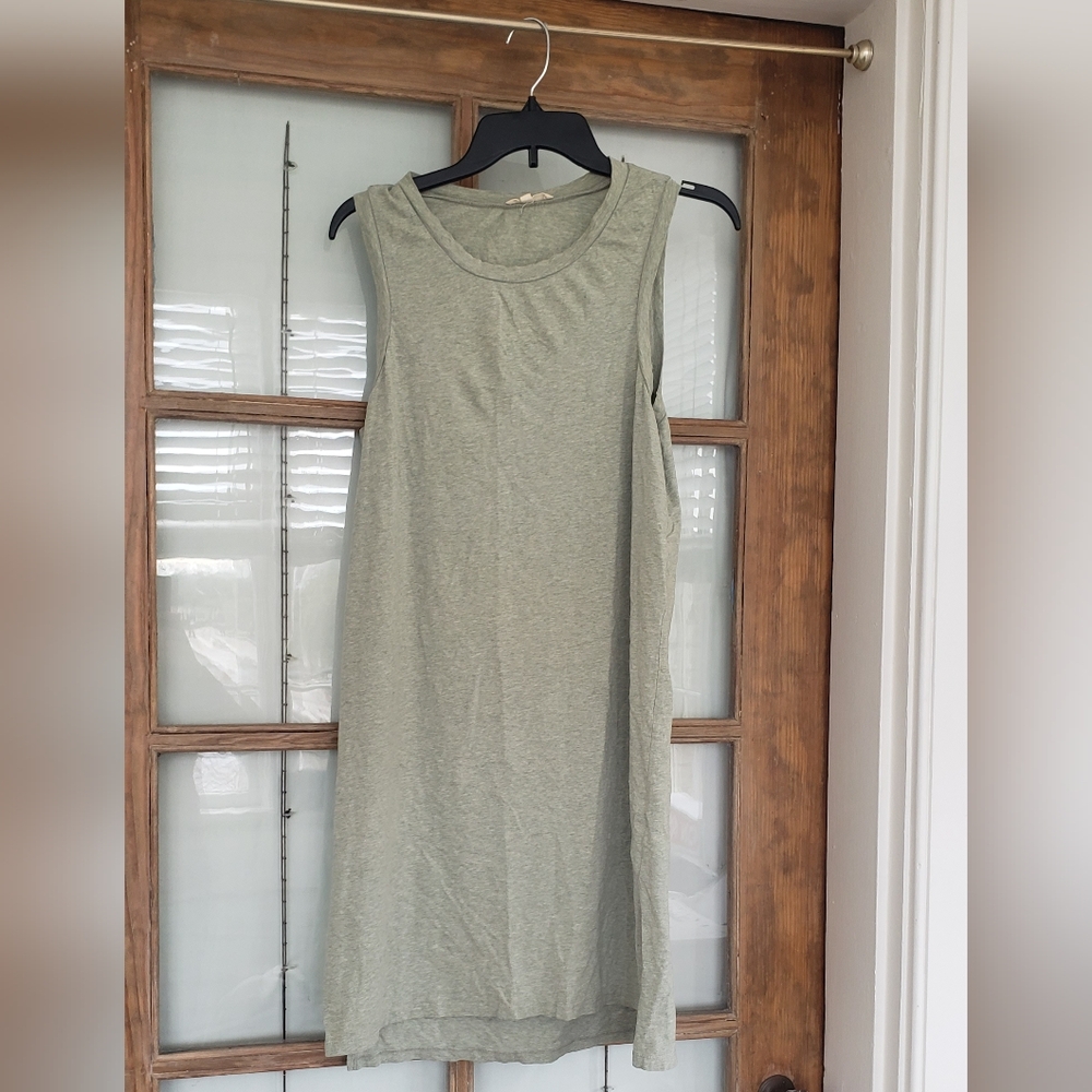 Green Sleeveless Dress